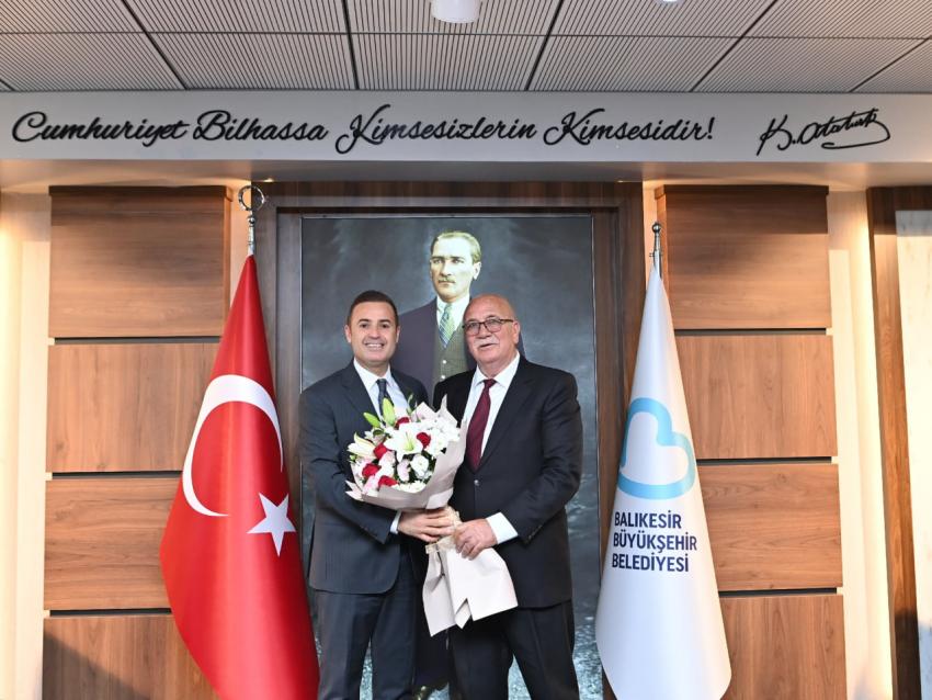 Başkan Akın: Derdimiz esnafımızın yüzünü güldürmek