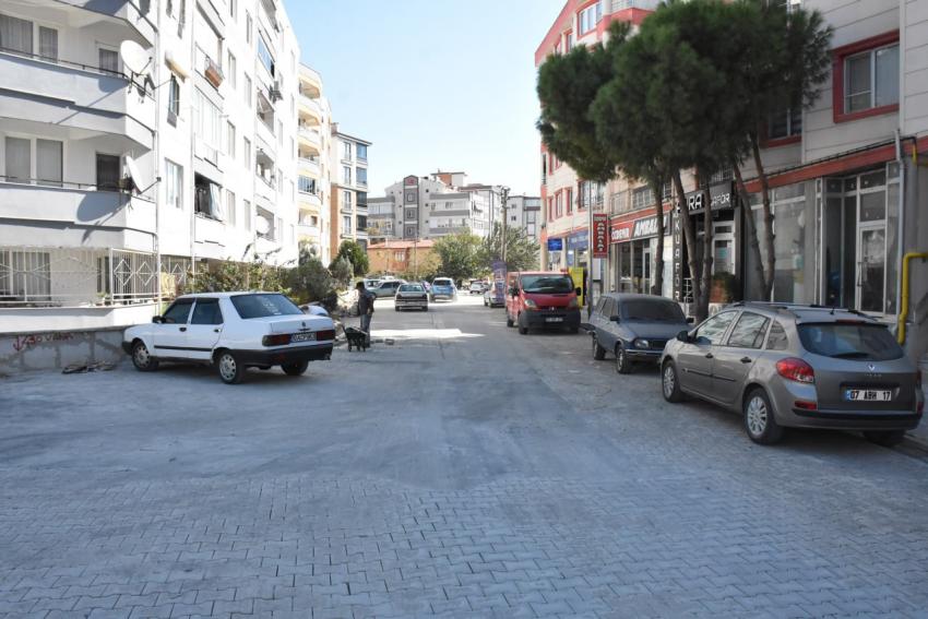 Edremit’te yol çalışmaları devam ediyor