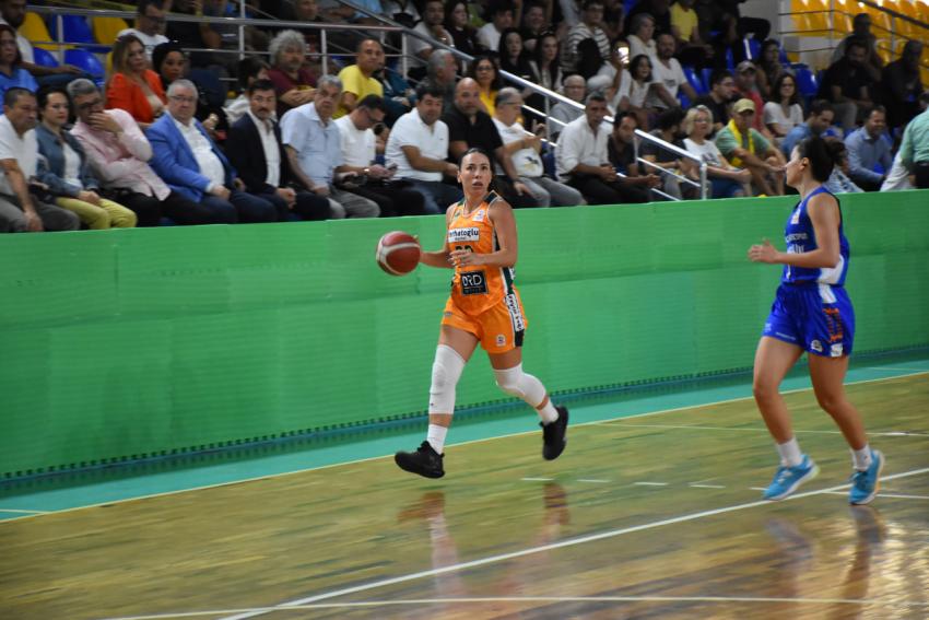 Gürespor 4’te 4 yaptı