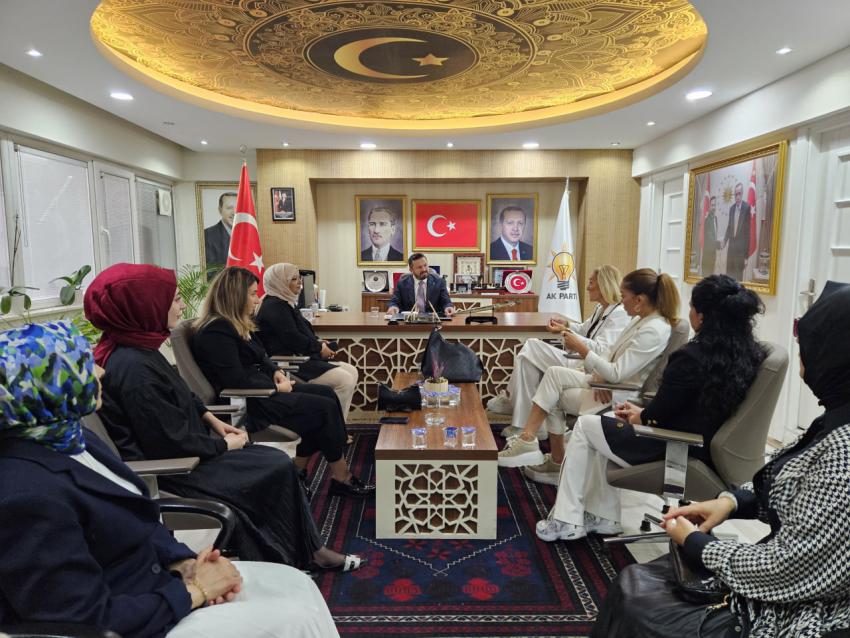 Kültür Bakanı Mehmet Nuri Ersoy’un Eşi, Atma Derneği Yönetim Kurulu Başkanı Pervin Ersoy,