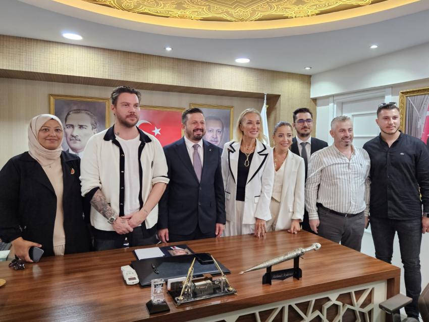 Kültür Bakanı Mehmet Nuri Ersoy’un Eşi, Atma Derneği Yönetim Kurulu Başkanı Pervin Ersoy,