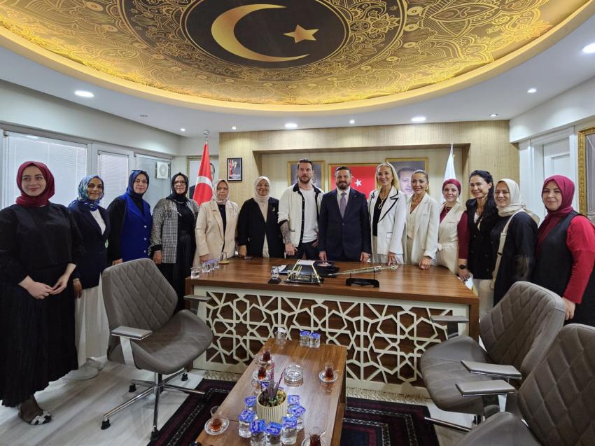 Kültür Bakanı Mehmet Nuri Ersoy’un Eşi, Atma Derneği Yönetim Kurulu Başkanı Pervin Ersoy,