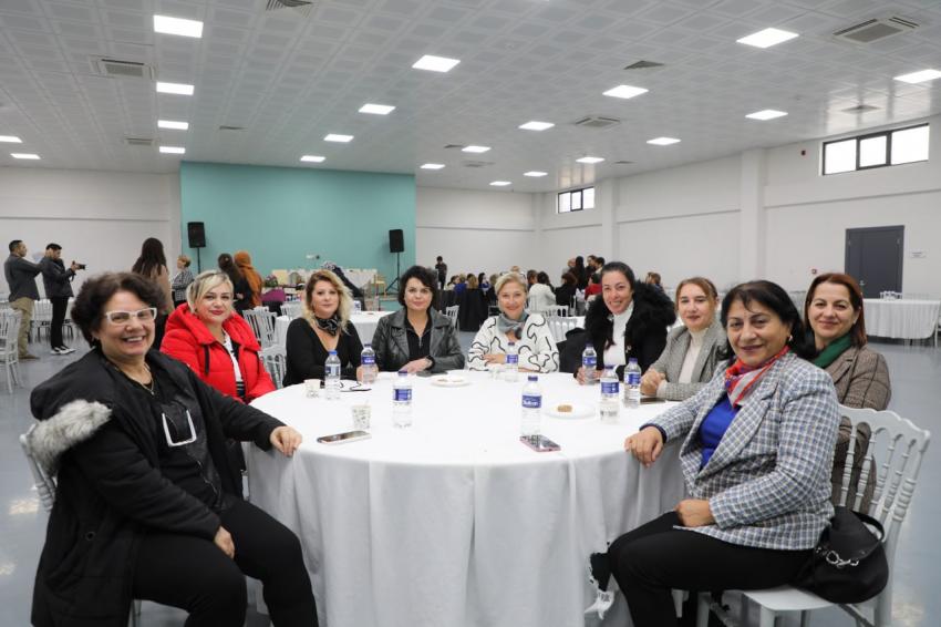 Edremit Belediyesi kadınların yanında..