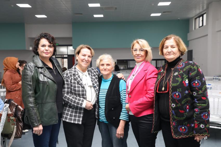 Edremit Belediyesi kadınların yanında..