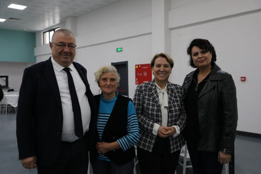 Edremit Belediyesi kadınların yanında..