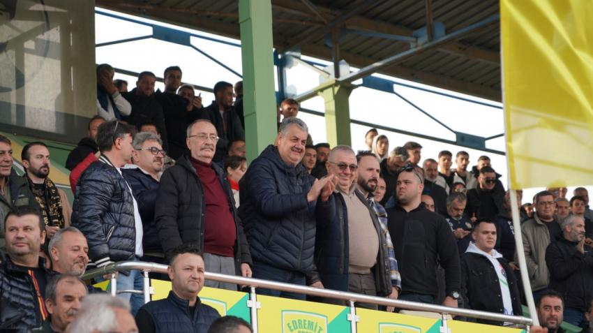 Edro zirveye yürüyor