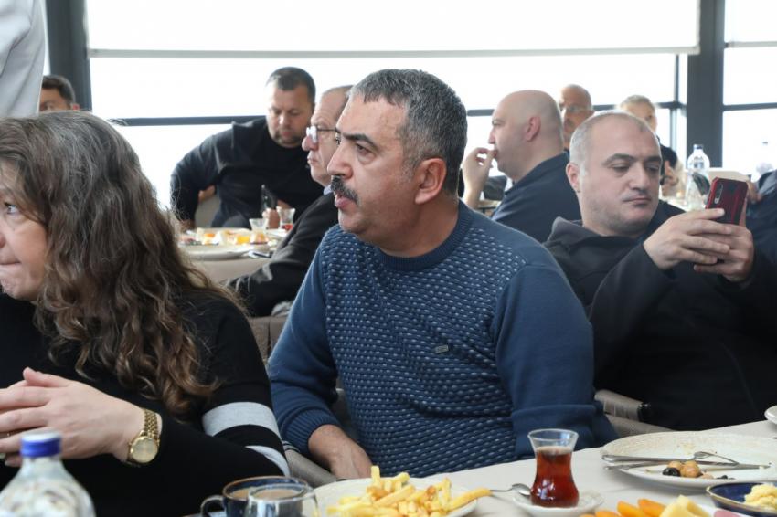 Başkan Ertaş’tan gazetecilerle bir araya geldi