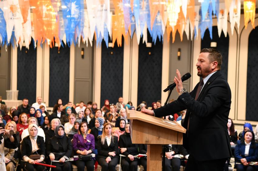 AK Parti Balıkesir İl Kadın Kolları 7. Olağan Kongresi büyük partililerin yoğun katılımıyla coşkuyla gerçekleştirildi.