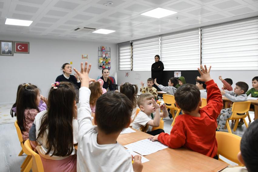 Büyükşehir’den öğrenci ve personele yangın eğitimi