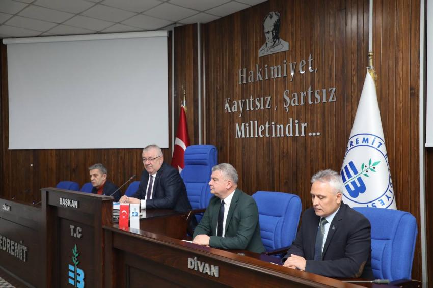 Başkan Ertaş, Muhtarlar ve Meslek odaları ile buluştu