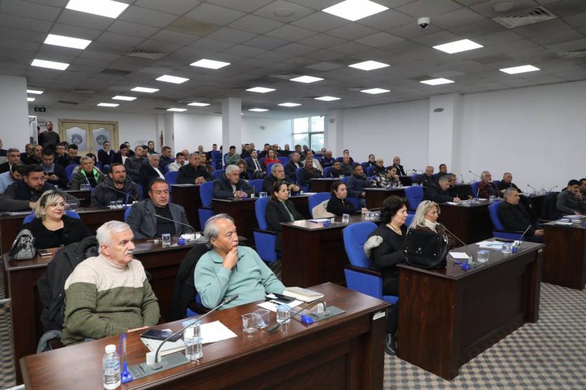 Başkan Ertaş, Muhtarlar ve Meslek odaları ile buluştu