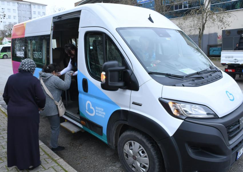 Balıkesir’de engeller birlikte aşılıyor