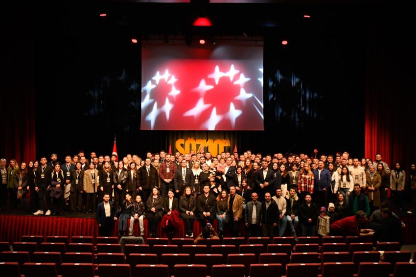 Akın’dan gençlere: “Mustafa Kemal’in askeri bir kardeşinizim”