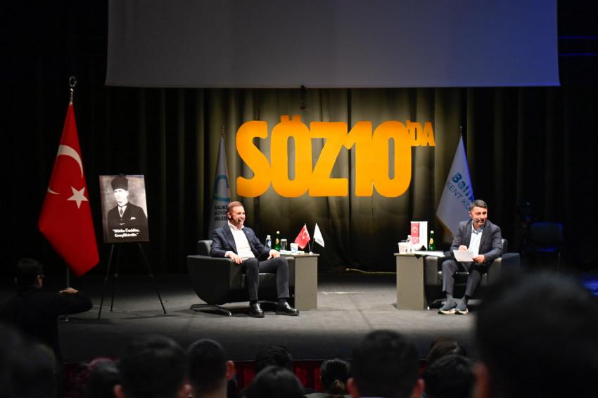 Akın’dan gençlere: “Mustafa Kemal’in askeri bir kardeşinizim”