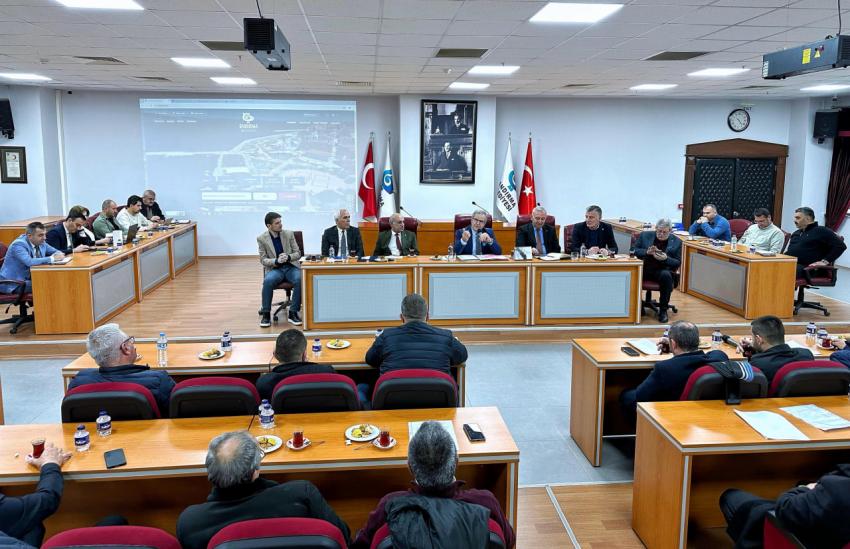 BAŞKAN DURSUN MİRZA KIRSAL MAHALLE MUHTARLARIYLA BİR ARAYA GELDİ