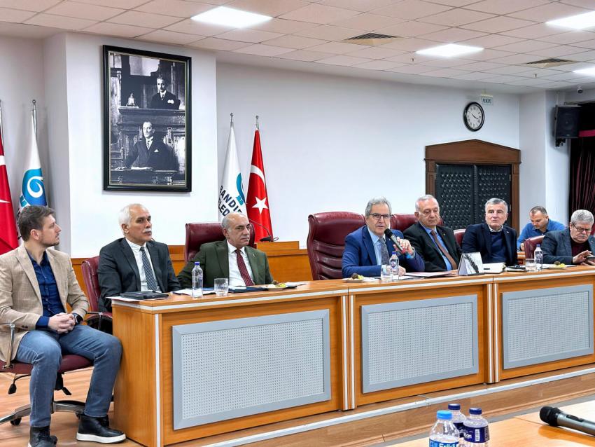 BAŞKAN DURSUN MİRZA KIRSAL MAHALLE MUHTARLARIYLA BİR ARAYA GELDİ