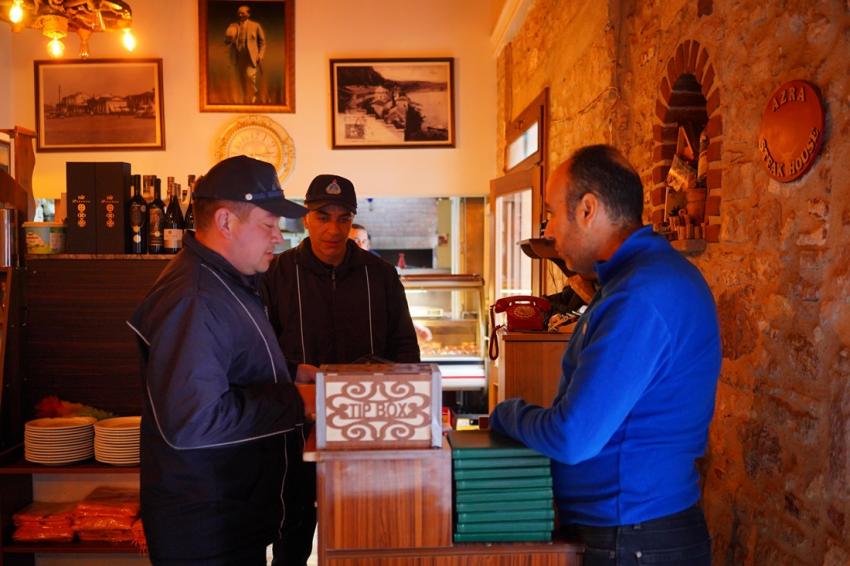 Ayvalık’ta İşletmelere “Yağ Tutucu”  Zorunluluğu Getirildi.