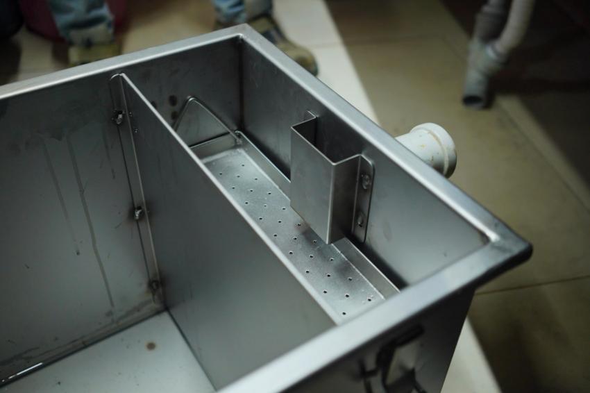 Ayvalık’ta İşletmelere “Yağ Tutucu”  Zorunluluğu Getirildi.