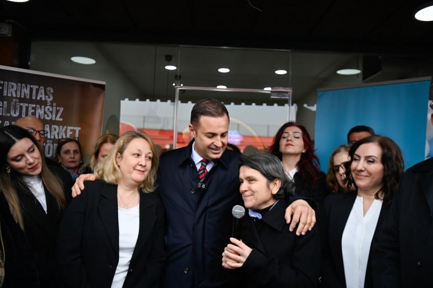 Başkan Akın, Balıkesir’in ilk ve tek “Glütensiz Kafe Market”ini açtı
