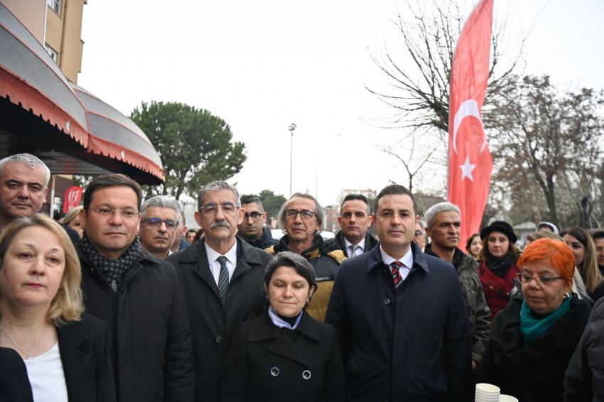 Başkan Akın, Balıkesir’in ilk ve tek “Glütensiz Kafe Market”ini açtı