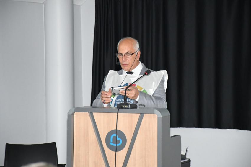 Büyükşehir’den arıcıları bir araya getiren panel