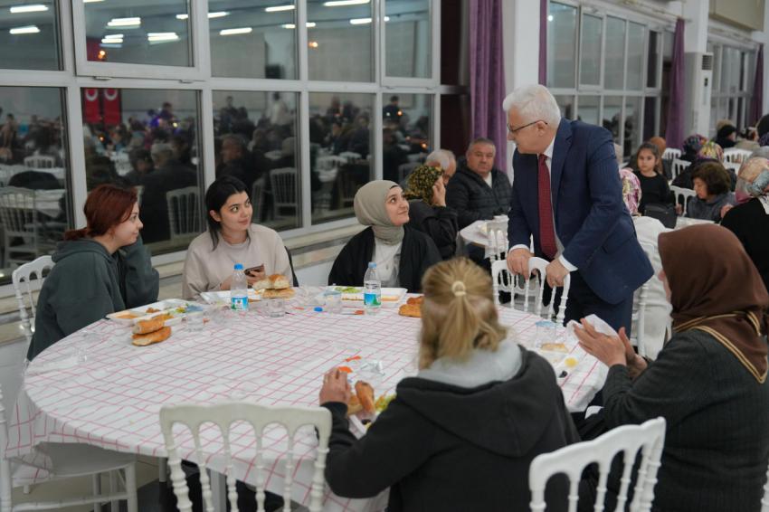 BURHANİYE'DE RAMAZAN PAYLAŞTIKÇA GÜZEL