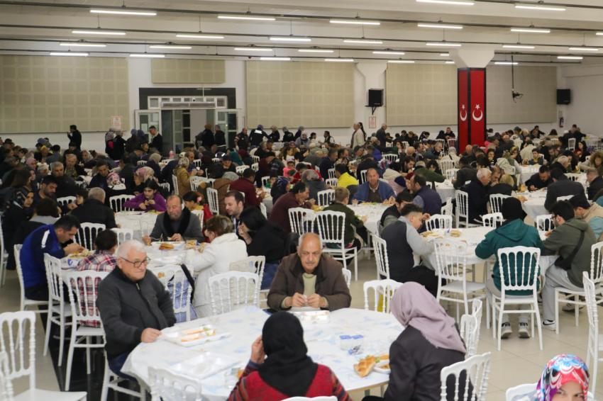 BURHANİYE'DE RAMAZAN PAYLAŞTIKÇA GÜZEL