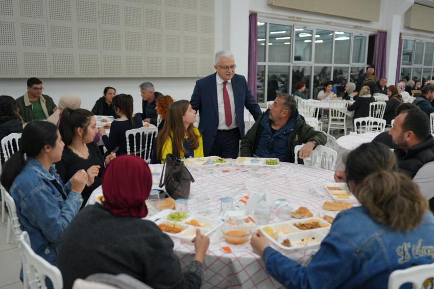 BURHANİYE'DE RAMAZAN PAYLAŞTIKÇA GÜZEL