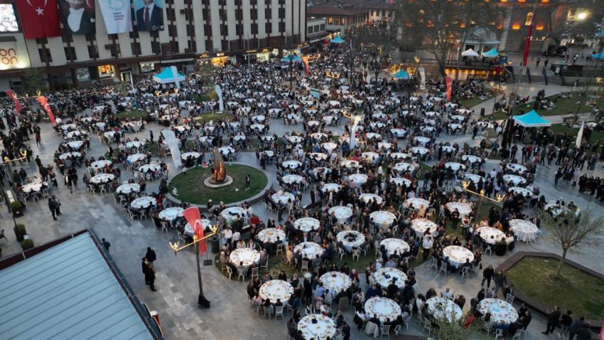 Ahmet Akın’dan Kuvayimilliye’nin başkentine yakışır iftar