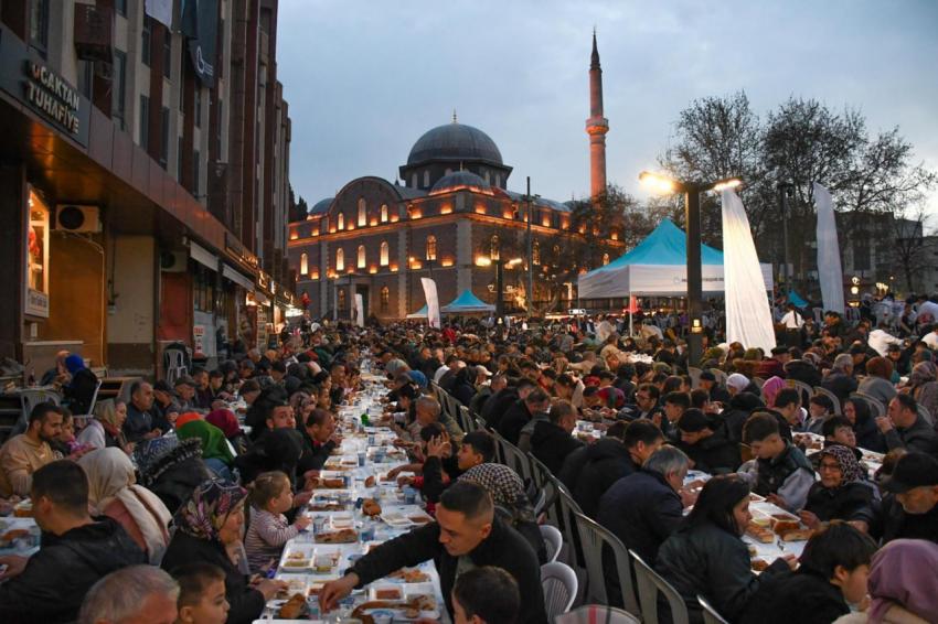 Ahmet Akın’dan Kuvayimilliye’nin başkentine yakışır iftar
