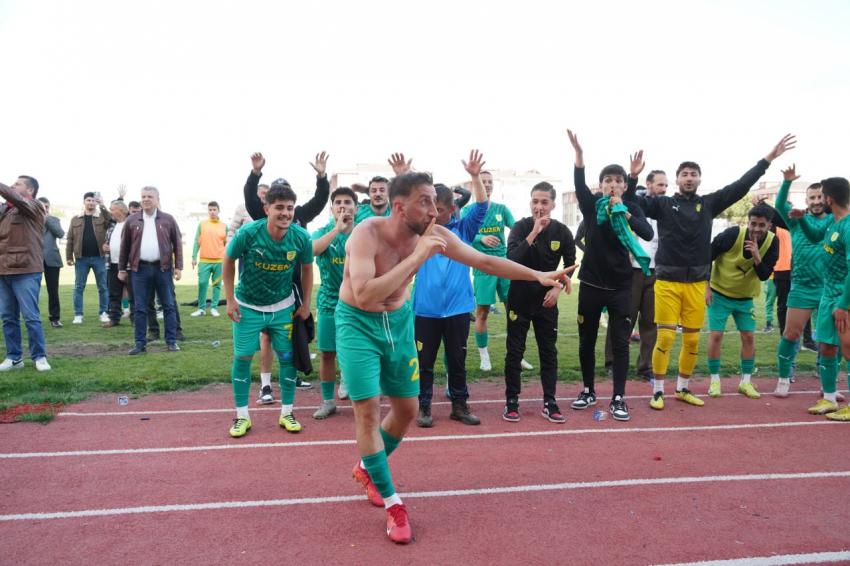 EDREMİTSPOR SON DAKİKA GOLÜYLE LİDERLİĞİ GERİ ALDI