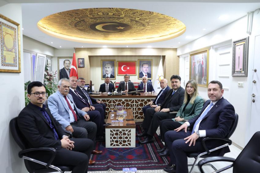 AK PARTİ GENEL BAŞKAN YARDIMCISI VE YEREL YÖNETİMLER BAŞKANI MUSTAFA DEMİR BALIKESİR’DE YOĞUN ZİYARETLER GERÇEKLEŞTİRDİ