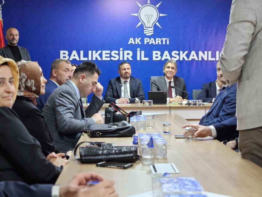 AK PARTİ GENEL BAŞKAN YARDIMCISI VE YEREL YÖNETİMLER BAŞKANI MUSTAFA DEMİR BALIKESİR’DE YOĞUN ZİYARETLER GERÇEKLEŞTİRDİ