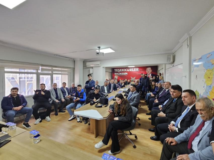 AK PARTİ GENEL BAŞKAN YARDIMCISI VE YEREL YÖNETİMLER BAŞKANI MUSTAFA DEMİR BALIKESİR’DE YOĞUN ZİYARETLER GERÇEKLEŞTİRDİ