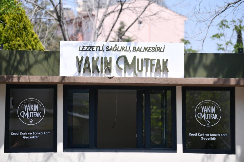 Ahmet Akın ile “Yakın Mutfak” zorlu ekonomik koşullarda halkın hizmetinde