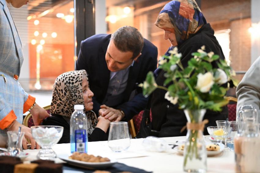 Akın: “Bu belediyenin kapıları size sonuna kadar açık”