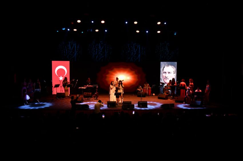 Balıkesir’de anneler ve çocuklarından benzersiz konser