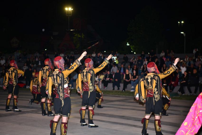 Zeybekler Buluşması ve Kahramanlık Konserine büyük ilgi