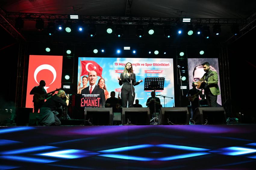 Zeybekler Buluşması ve Kahramanlık Konserine büyük ilgi