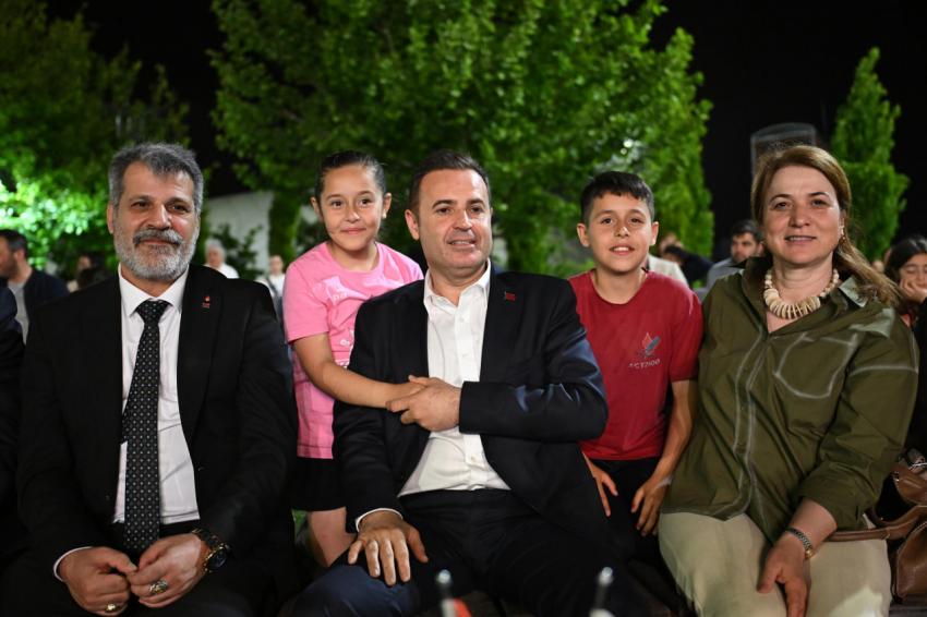 Zeybekler Buluşması ve Kahramanlık Konserine büyük ilgi