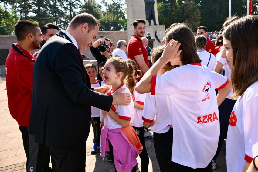 Akın: “Atatürk’ü anmak ve anlamak hepimizin boynunun borcu”