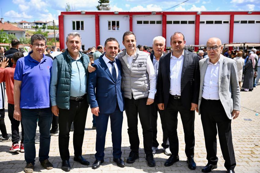 Akın, hafta sonu mesaisini köy hayırlarına ayırdı