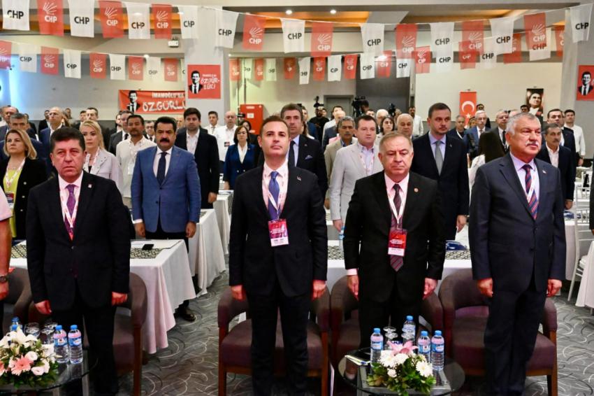 CHP’den Balıkesir’e özel ilgi: Üst düzey yöneticiler ve belediye başkanlarından büyük buluşma