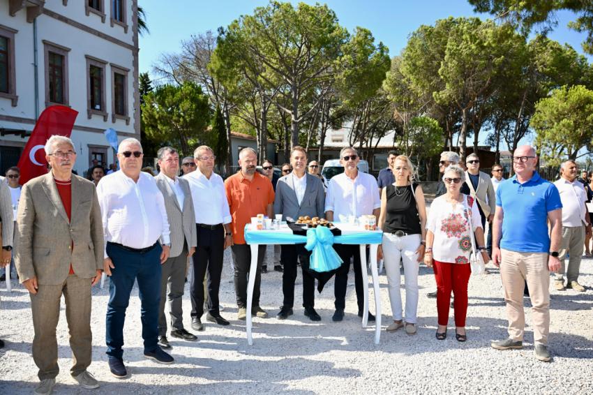 Ahmet Akın sözünü tuttu: Ayvalık-Midilli seferleri başladı