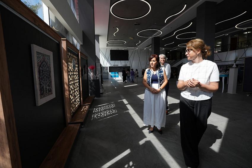 ‘Mavinin Lâl Hali’ sanatseverlerle buluşuyor