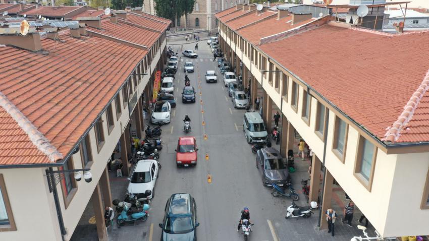 Büyükşehir’den çift sıra park sorununa çözüm