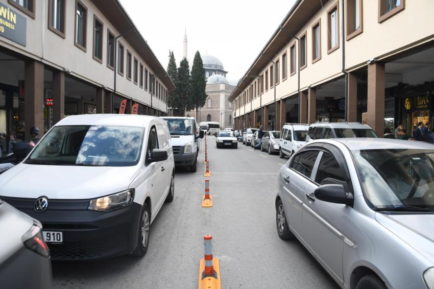 Büyükşehir’den çift sıra park sorununa çözüm