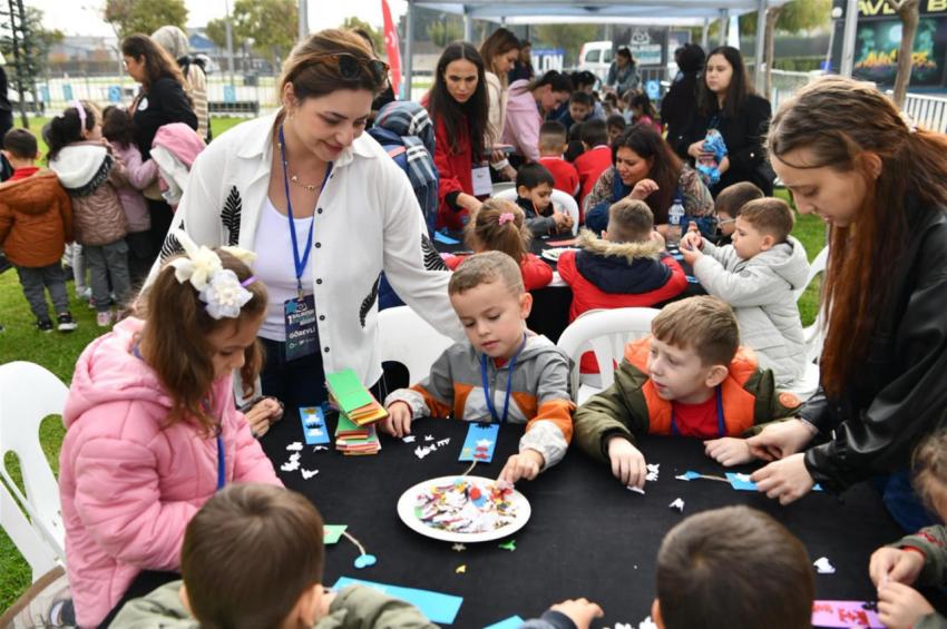 Akın: “Kitap fuarımızı Balıkesir’imize armağan ediyoruz”
