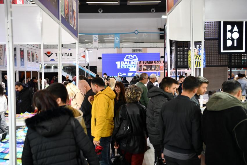 Öğrencilerden Kitap fuarına tam not