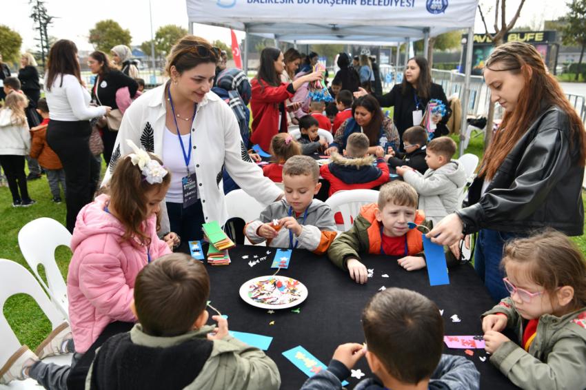 Öğrencilerden Kitap fuarına tam not